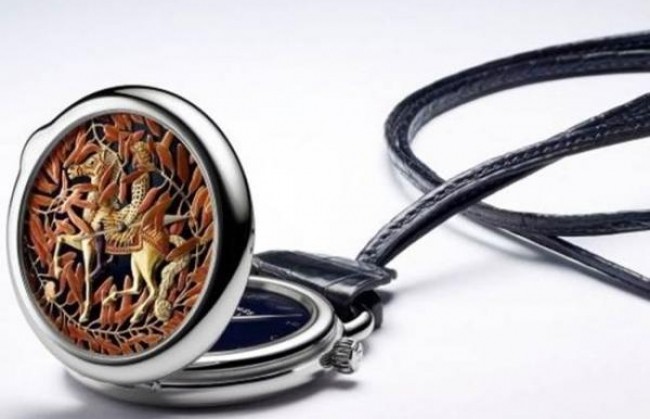 Карманные часы Arceau Pocket La promenade de Platon представила компания Hermes